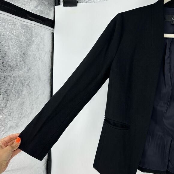 J Crew Going-out blazer in stretch twill Size 2 Black Classic Minimalist - Picture 9 of 10